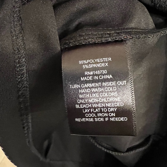 ECI New with Tags stunning body con dress. Black & metallic tone floral pattern - Picture 3 of 5